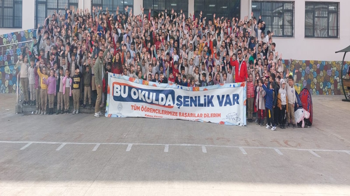 ''Okulda Şenlik Var'' Kapsamında Gaziantep Büyükşehir Belediyesinin Hazırladığı Etkinlik